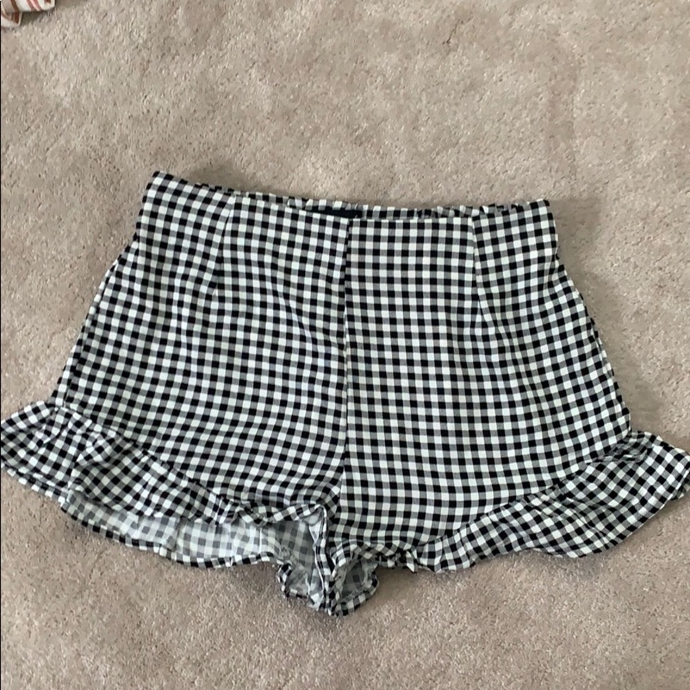Gingham patterned shorts